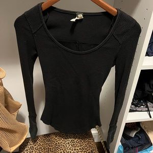 We the free. XS long sleeved shirt worn once like new